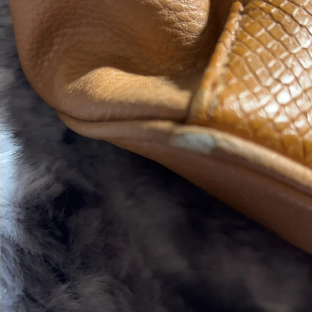 Jessica Simpson Stylish alligator Brown Handbag